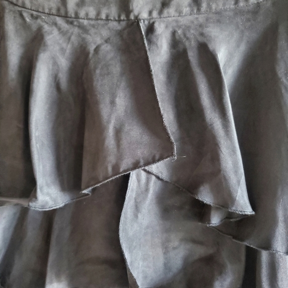 GUESS by Marciano / Ruffled black mini skirt / Size 0 - Picture 2 of 5